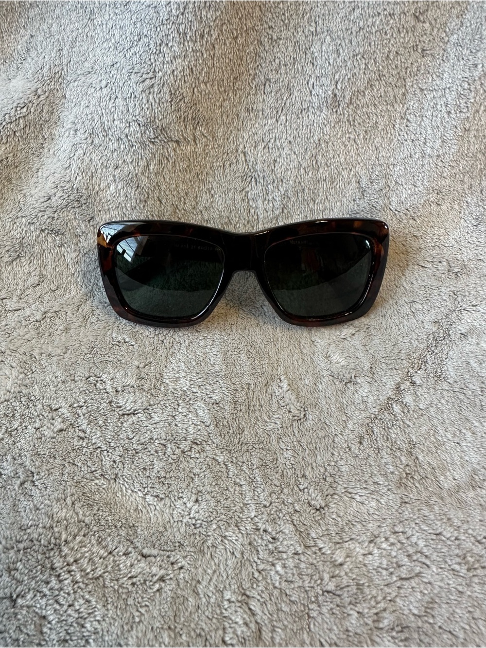 Isaac Mizrahi Tortoise Brown Frame Sunglasses with Dark Green Lenses